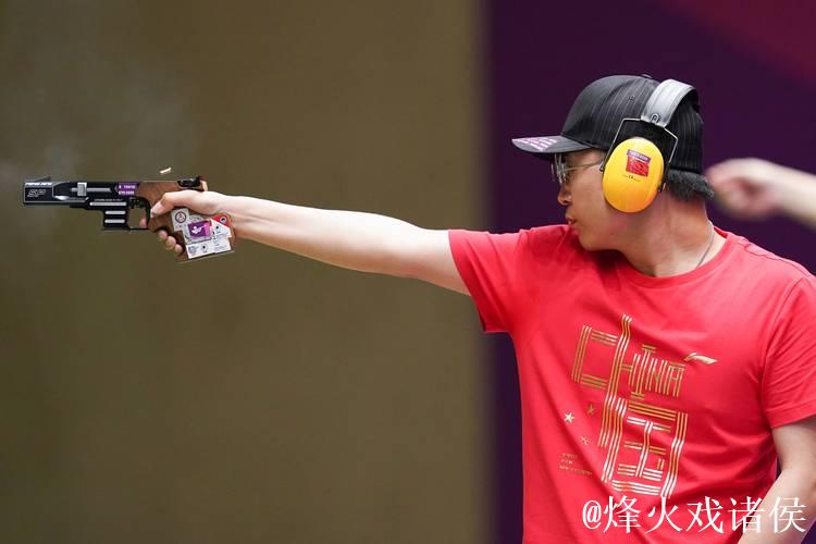 射击世界杯总决赛：李越宏蝉联男子手枪速射冠军
