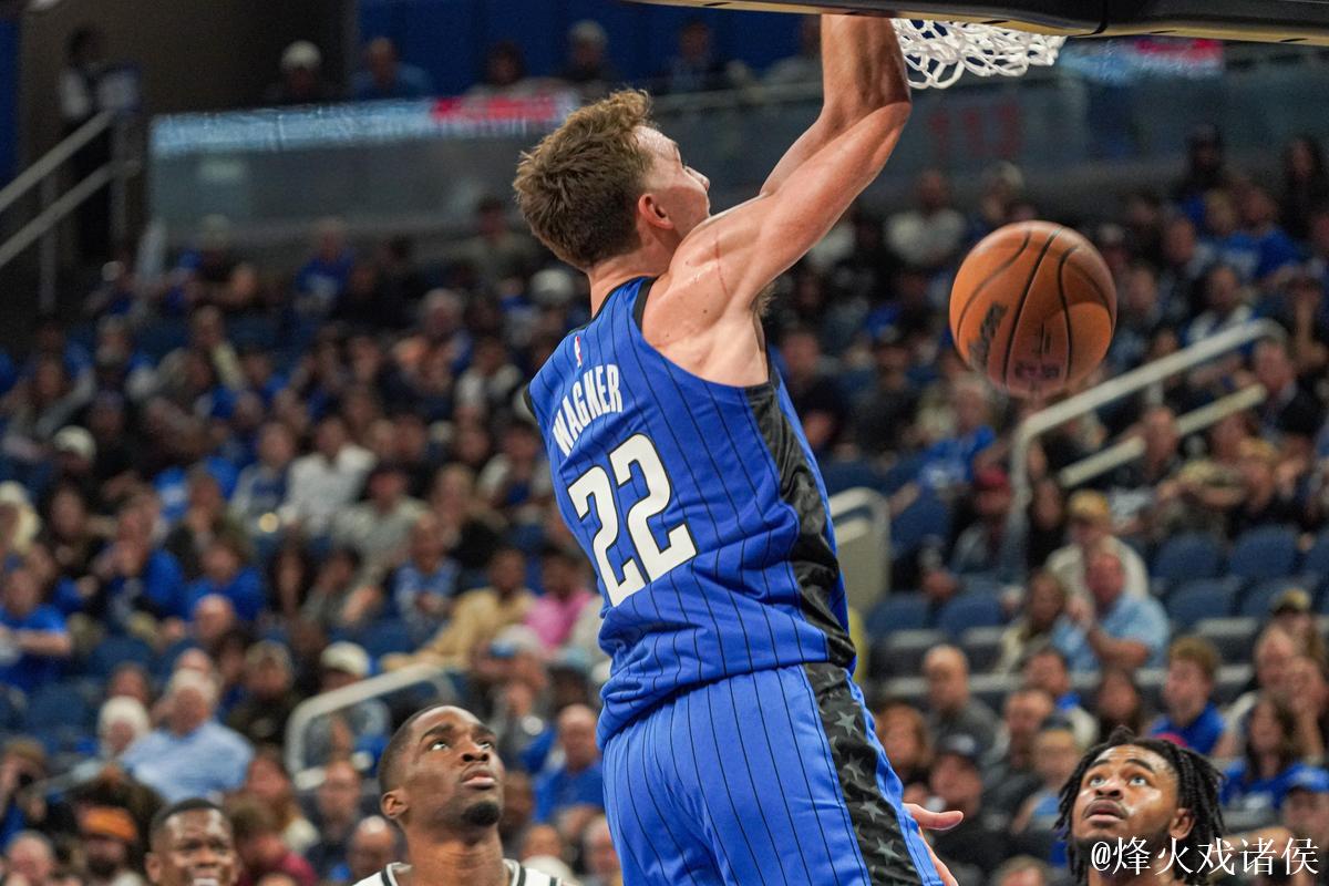 小瓦格纳狂砍35分魔术击败76人 老鹰终结雄鹿7连胜神话 小瓦格纳狂砍35分魔术击败76人 老鹰终结雄鹿7连胜神话