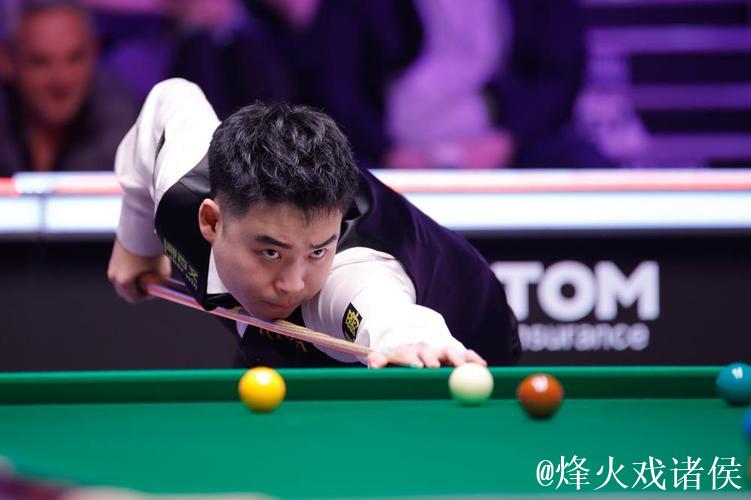 斯佳辉6-0完胜瑞恩·戴 挺进斯诺克英锦赛16强 斯佳辉6-0完胜瑞恩·戴 挺进斯诺克英锦赛16强